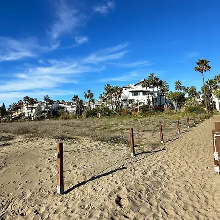 Costalita Beachside Two Bedroom 埃斯特波纳